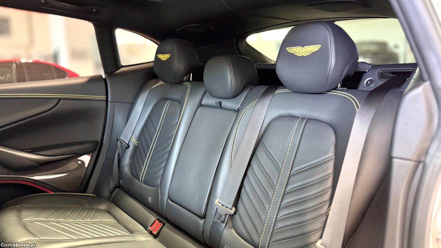 Aston Martin DB X 707 — fotografia 11
