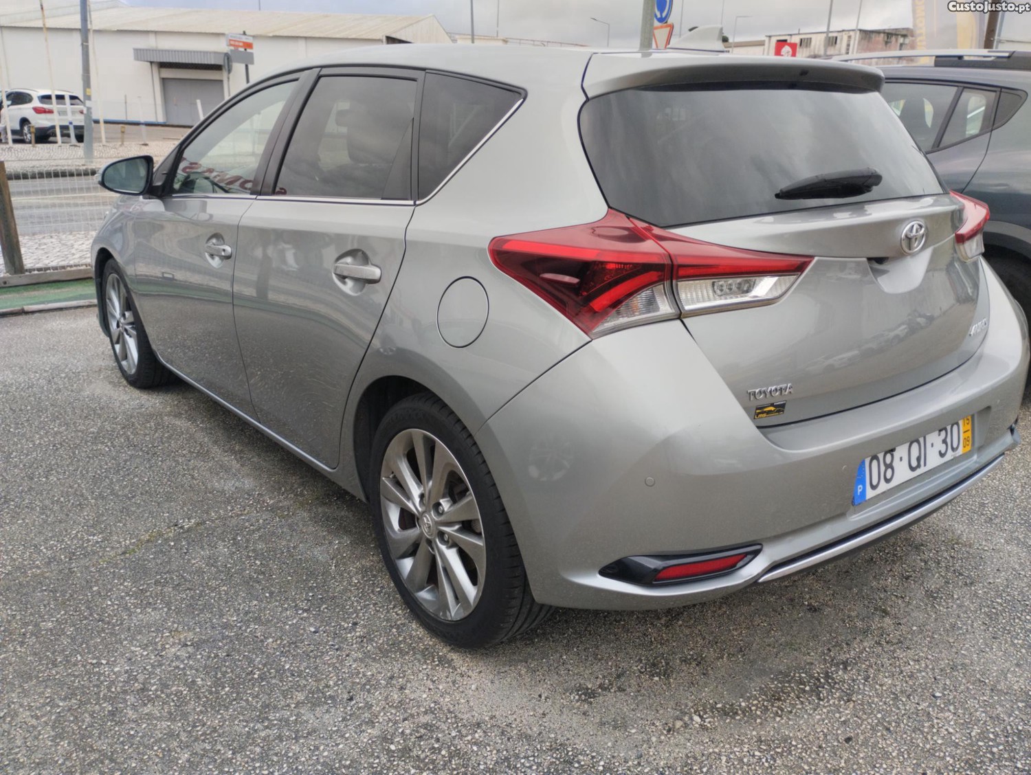 Toyota Auris 1.6 D4D 112cv Nacional — fotografia 4