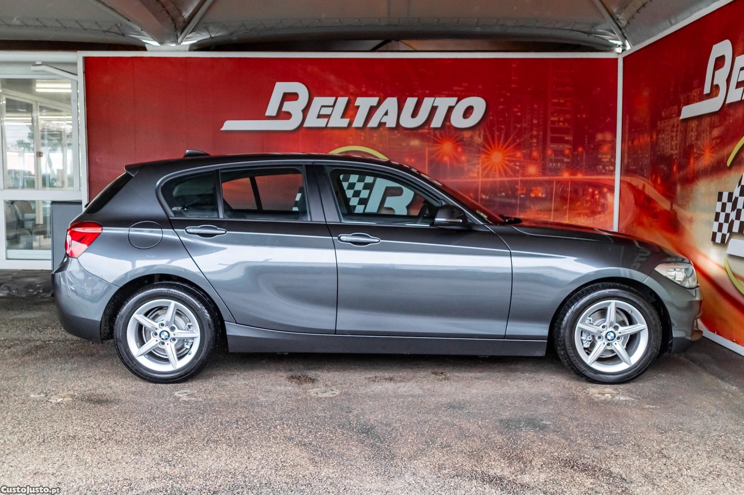 BMW 116 d Advantage — fotografia 18