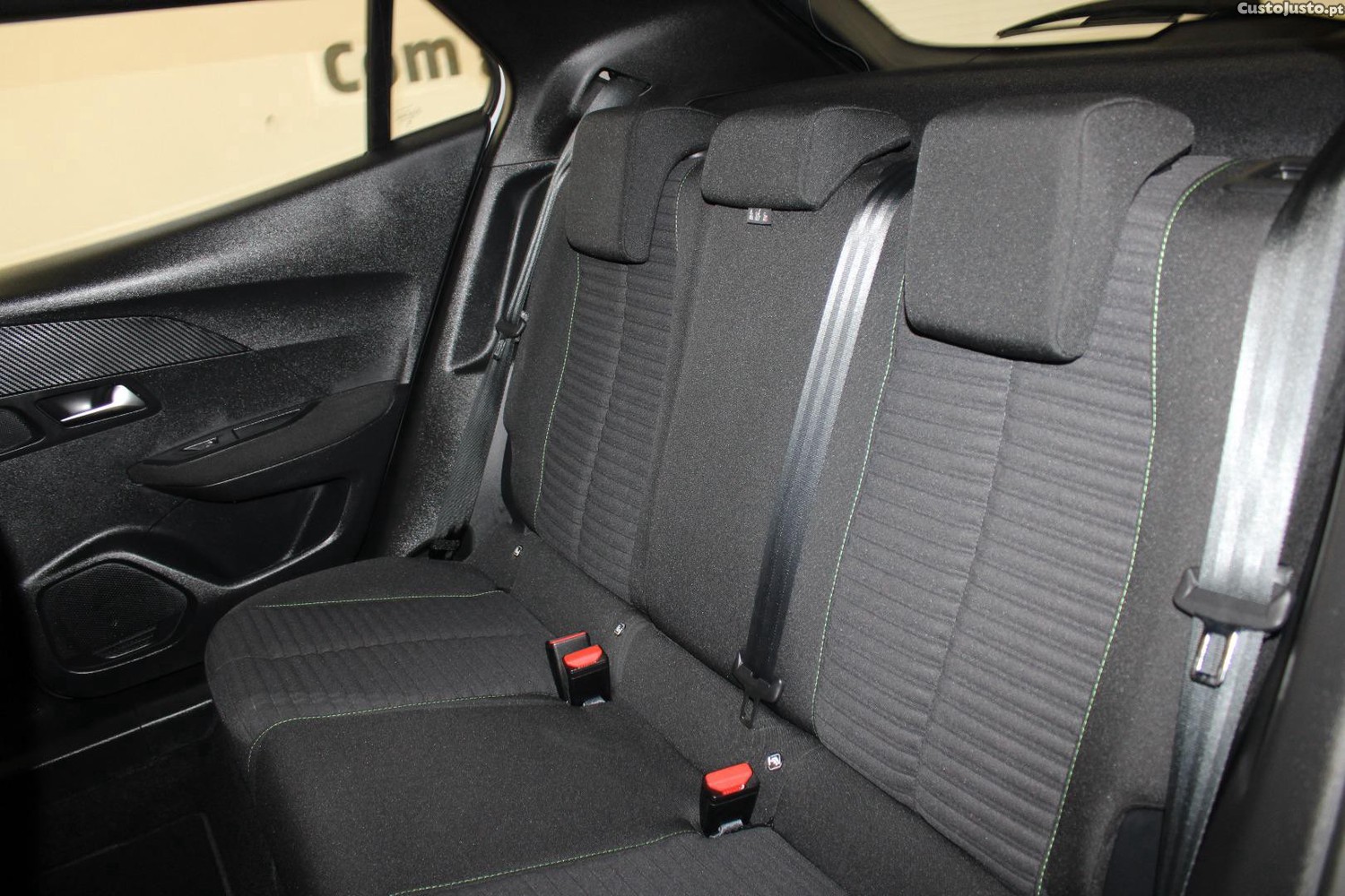 Peugeot 2008 1.5 BHDI ACTIVE (AUTO) — fotografia 5