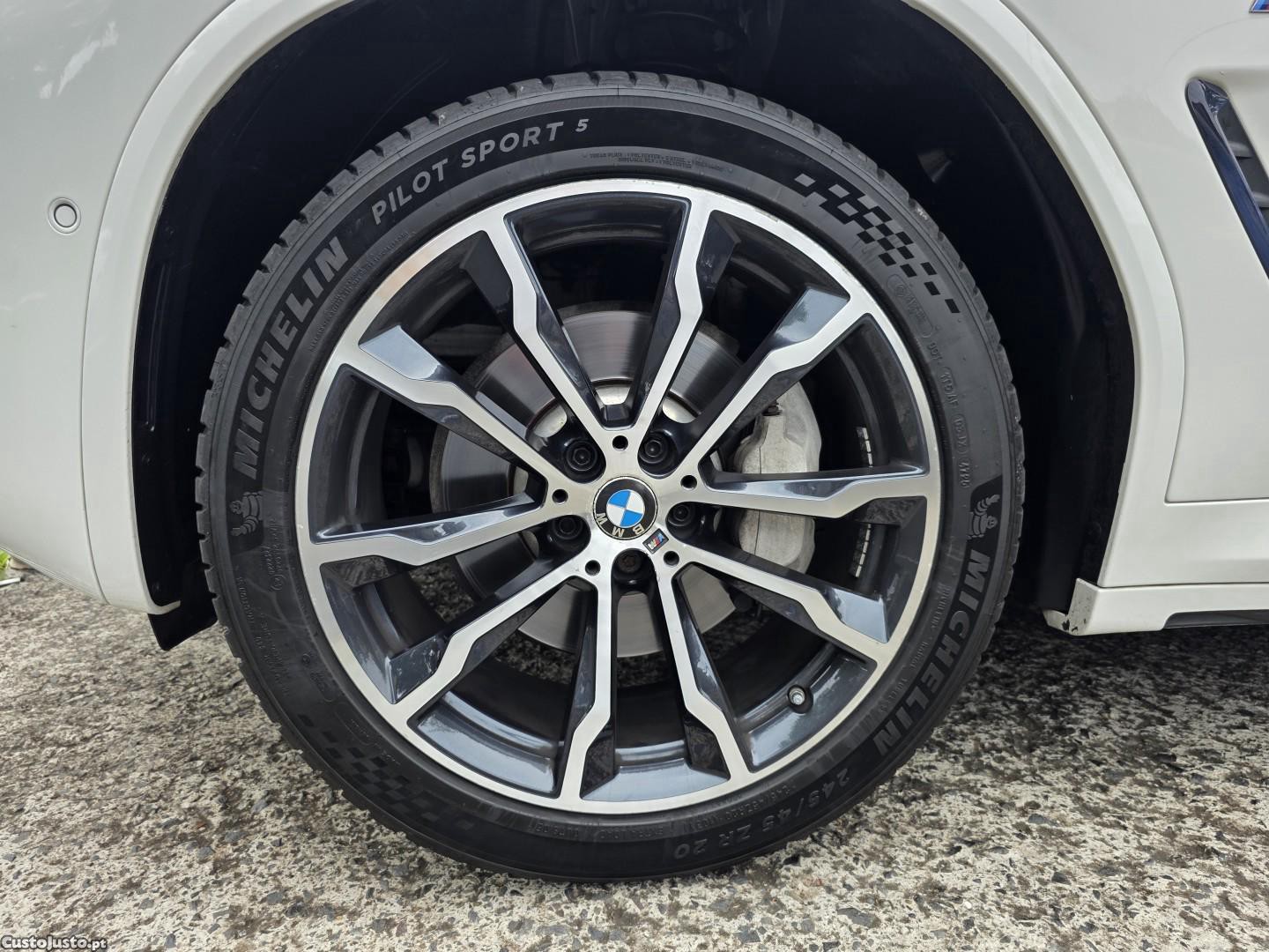 BMW X4 25 d xDrive Pack M Auto — fotografia 3