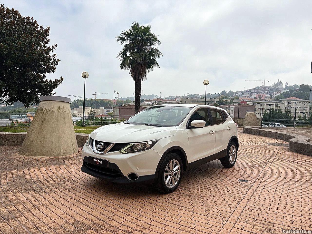 Nissan Qashqai 1.5DCI 110CV EXCLUSIVE — fotografia 6