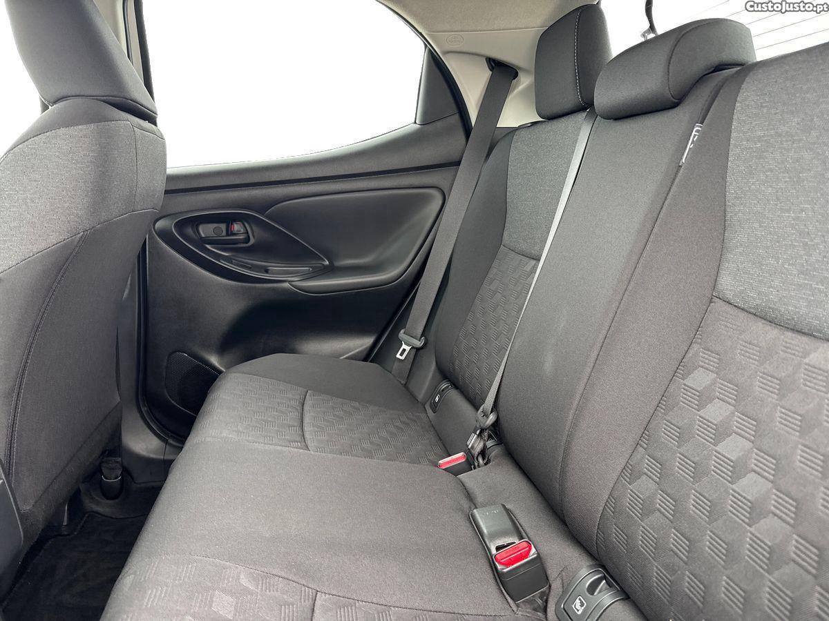 Toyota Yaris 1.5 HDF Exclusive — fotografia 5