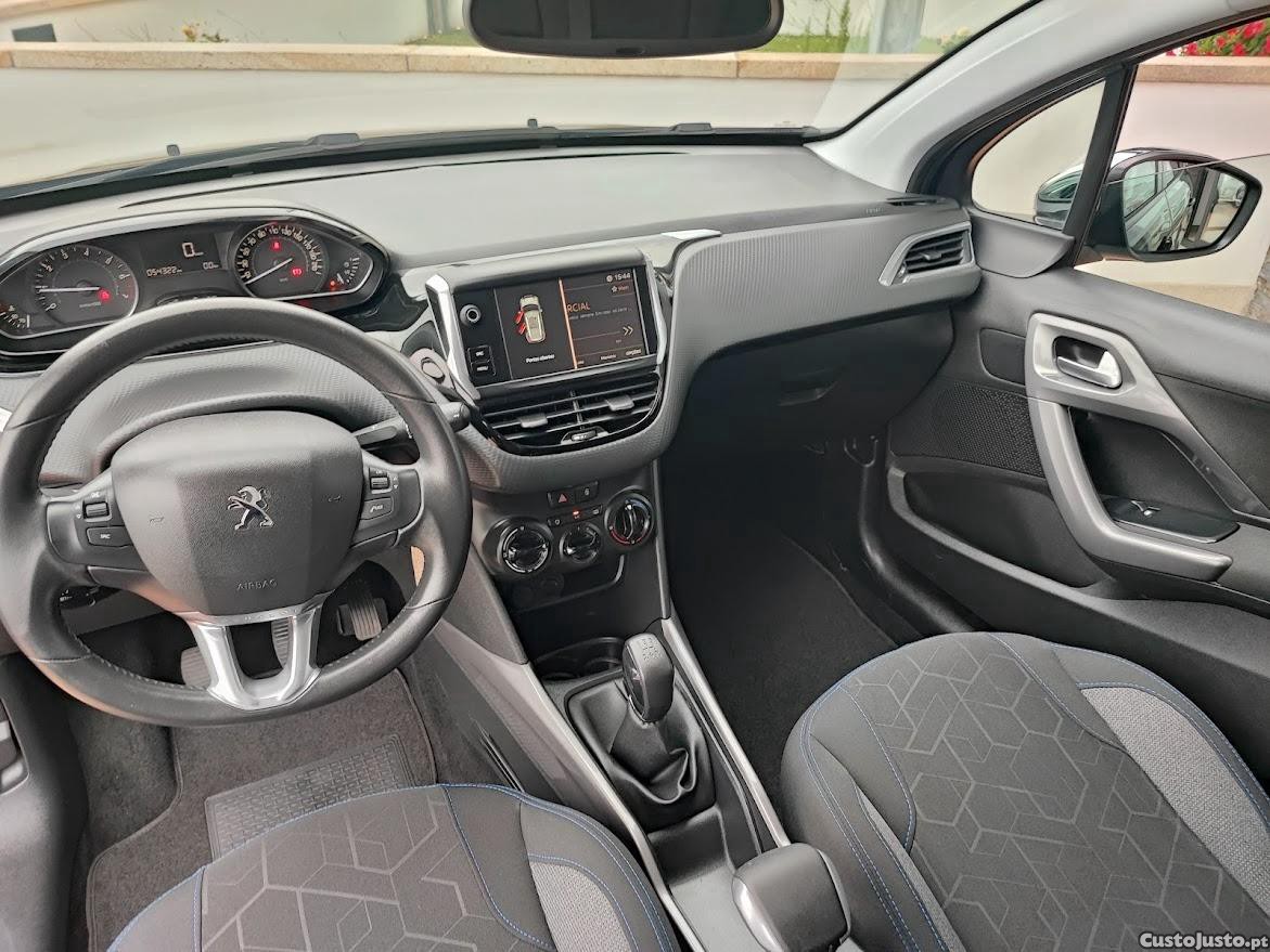 Peugeot 2008 Style 1.2 — fotografia 6