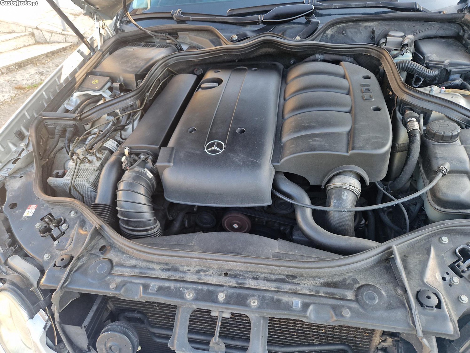 Mercedes-Benz E 220 Cdi (211206) — fotografia 3