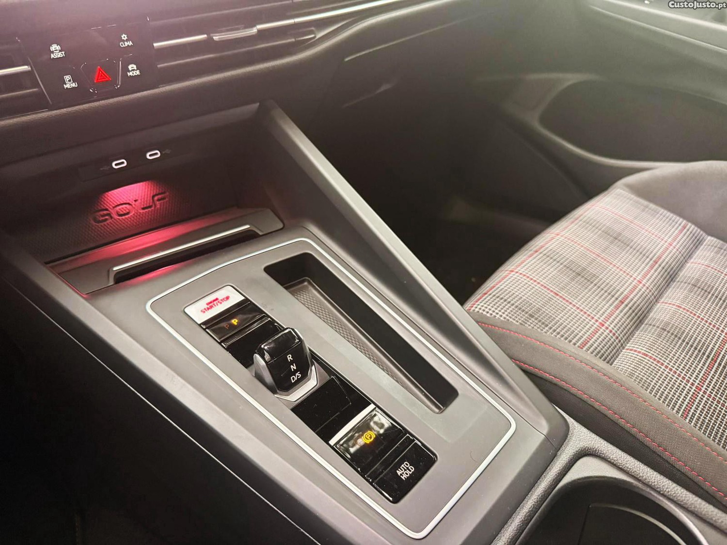 Volkswagen Golf 2.0 TSI GTI DSG — fotografia 6