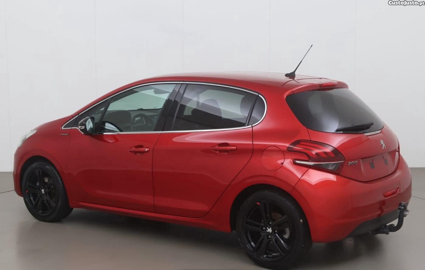 Peugeot 208 GTLine — fotografia 7