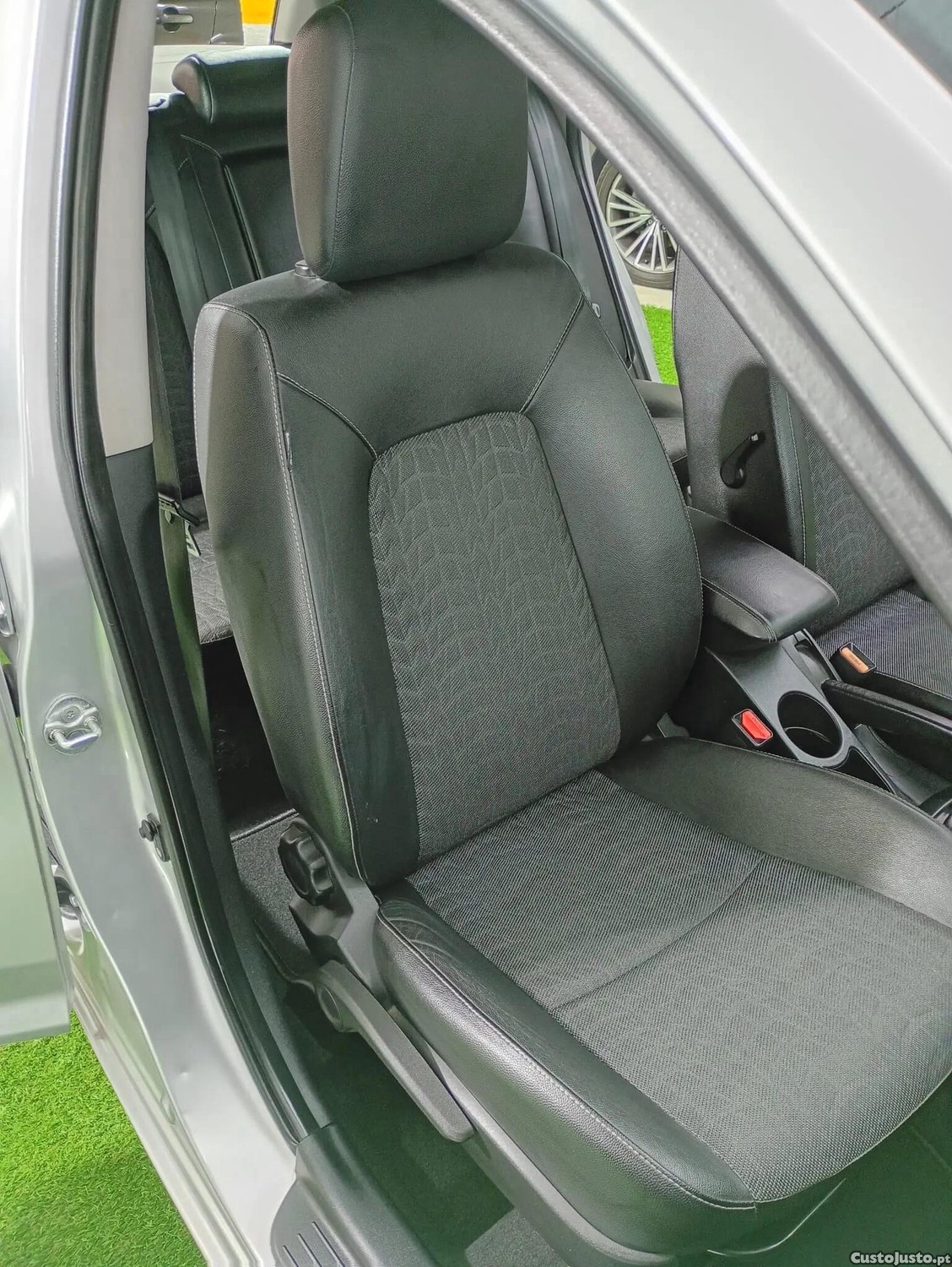 Kia Ceed Super estimada — fotografia 4