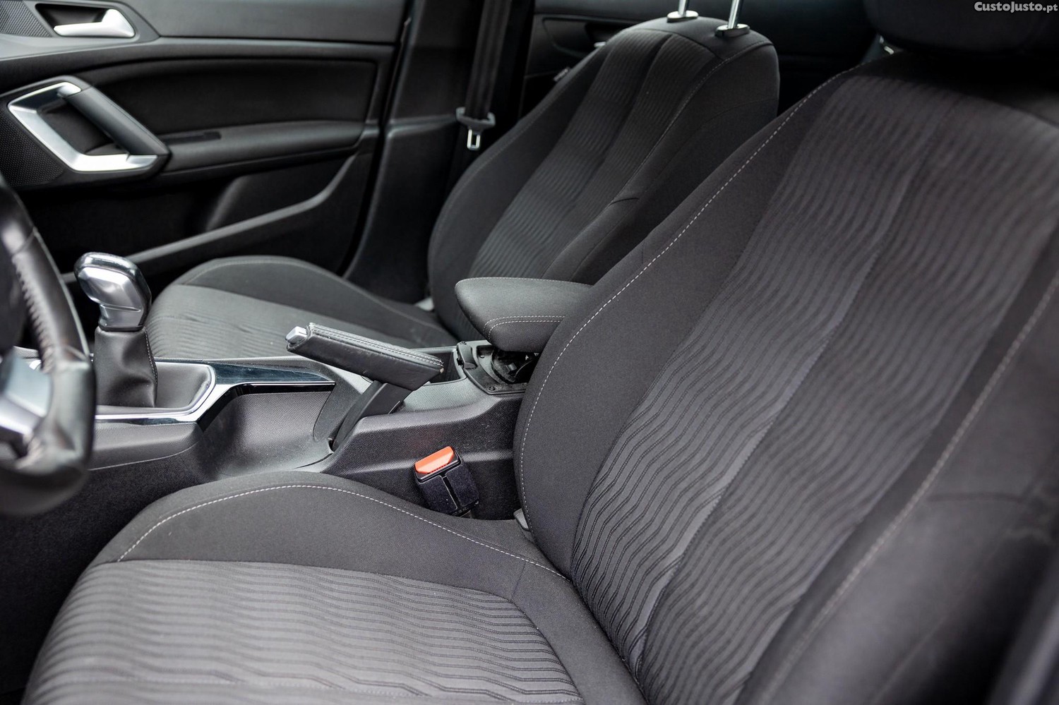 Peugeot 308 SW 1.6 BlueHDi Active — fotografia 9