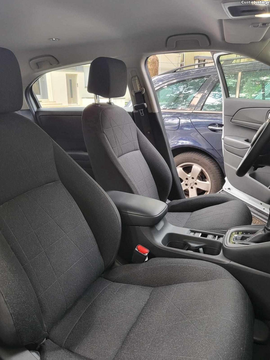 Honda HR-V 1.5 e:HEV Full Hybrid, elegance — fotografia 4