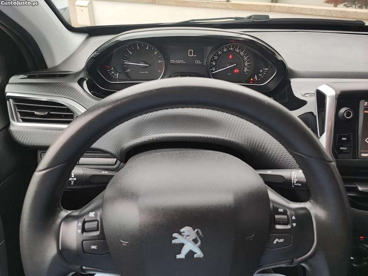 Peugeot 2008 Style 1.2 — fotografia 5