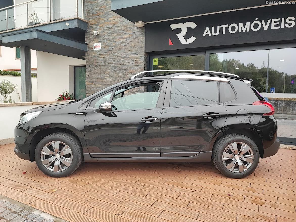 Peugeot 2008 Style 1.2 — fotografia 11