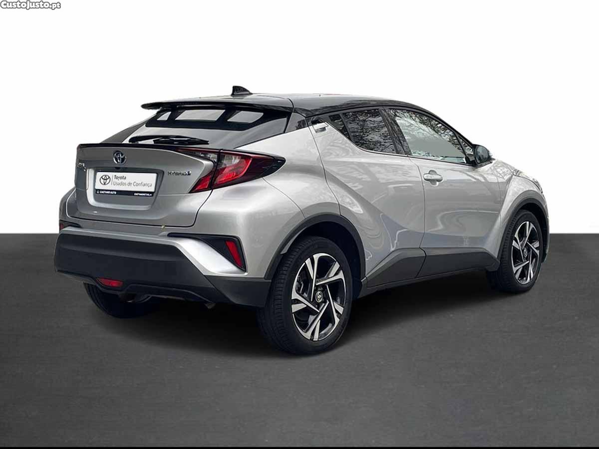 Toyota C-HR 1.8 Hybrid Square Collection — fotografia 3