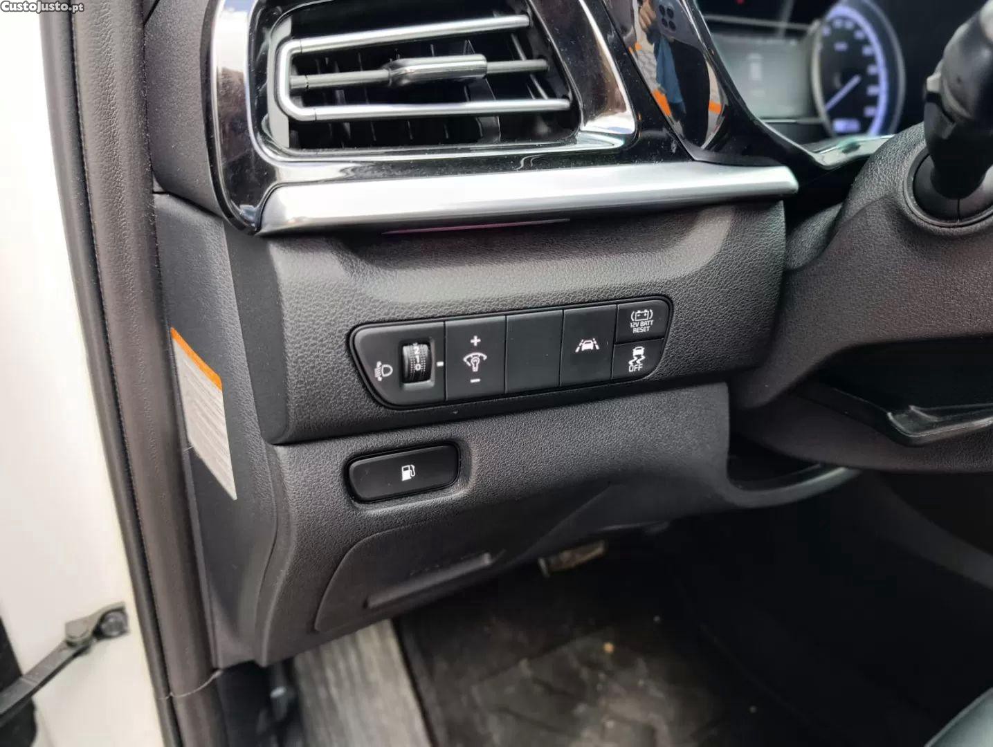 Kia Niro 1.6 gdi hev drive — fotografia 19