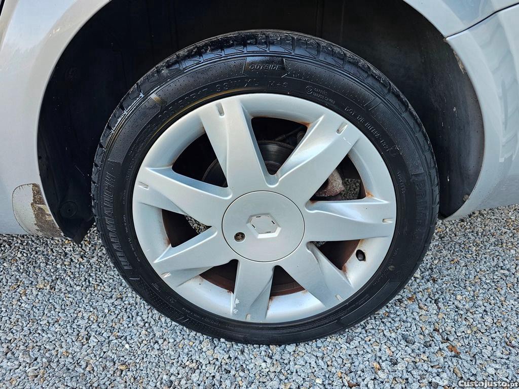 Renault Mégane 1.5Dci 106cv CX/6 SELO BARATO 03/2007 — fotografia 10