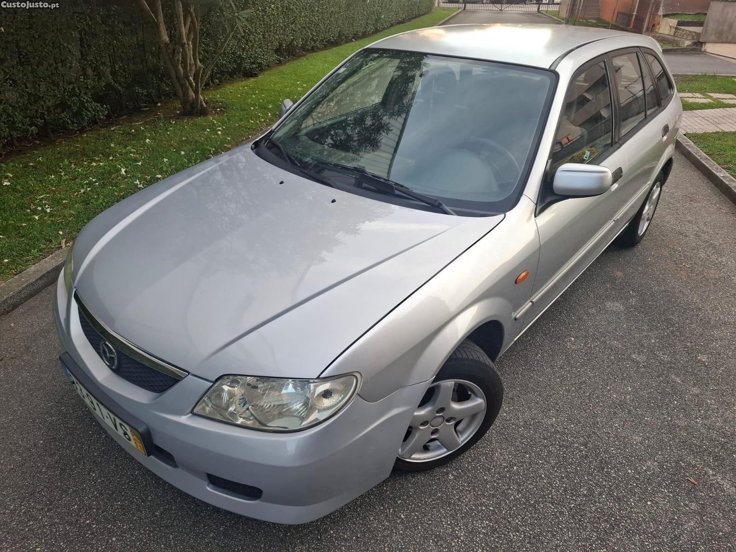 Mazda 323 1.3 I — fotografia 6
