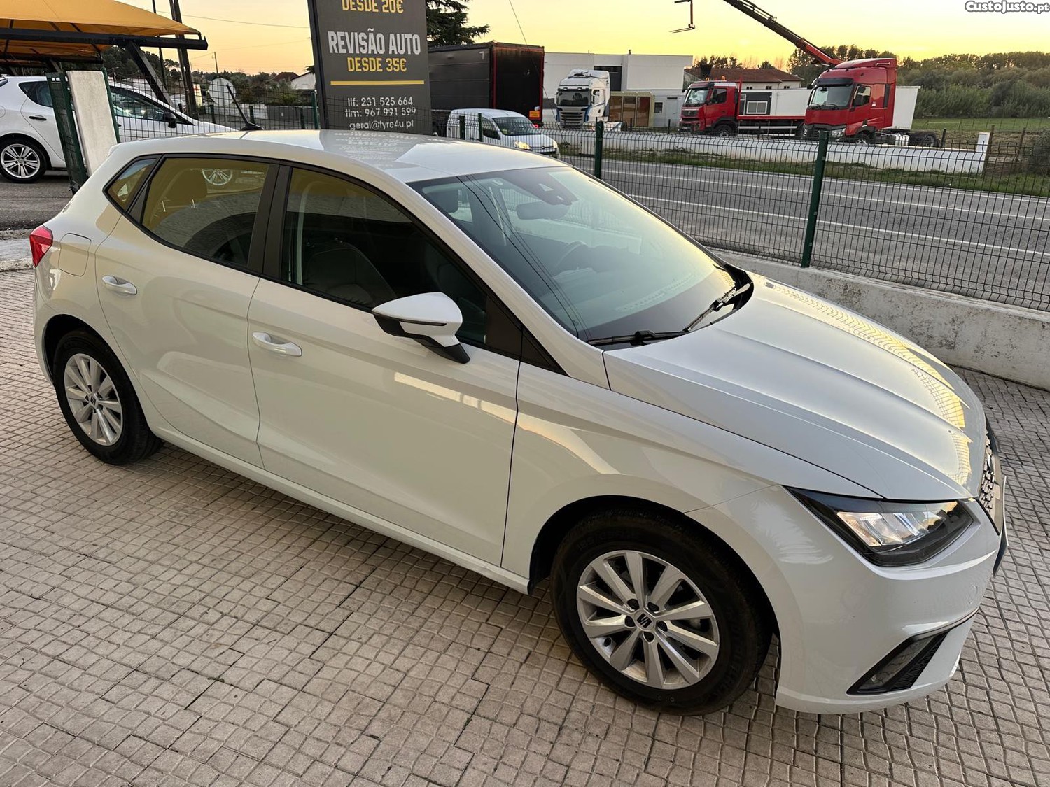 SEAT Ibiza 1.0 TSI Style — fotografia 12