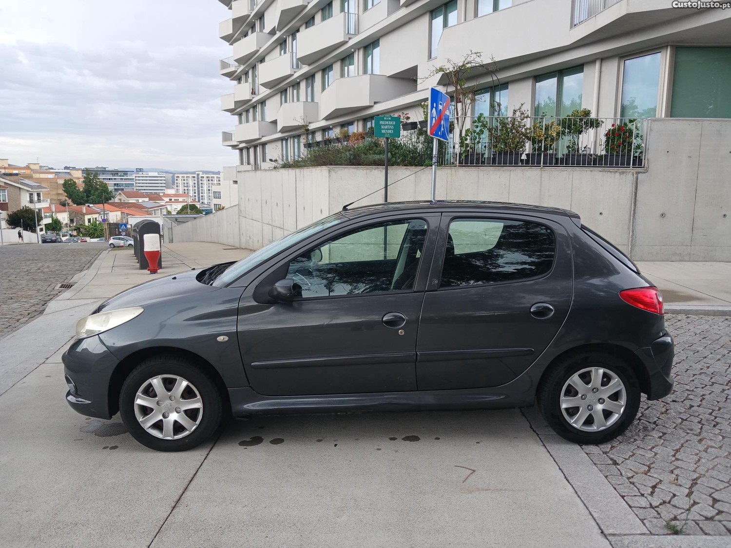 Peugeot 206 206 1.4 hdi + — fotografia 3