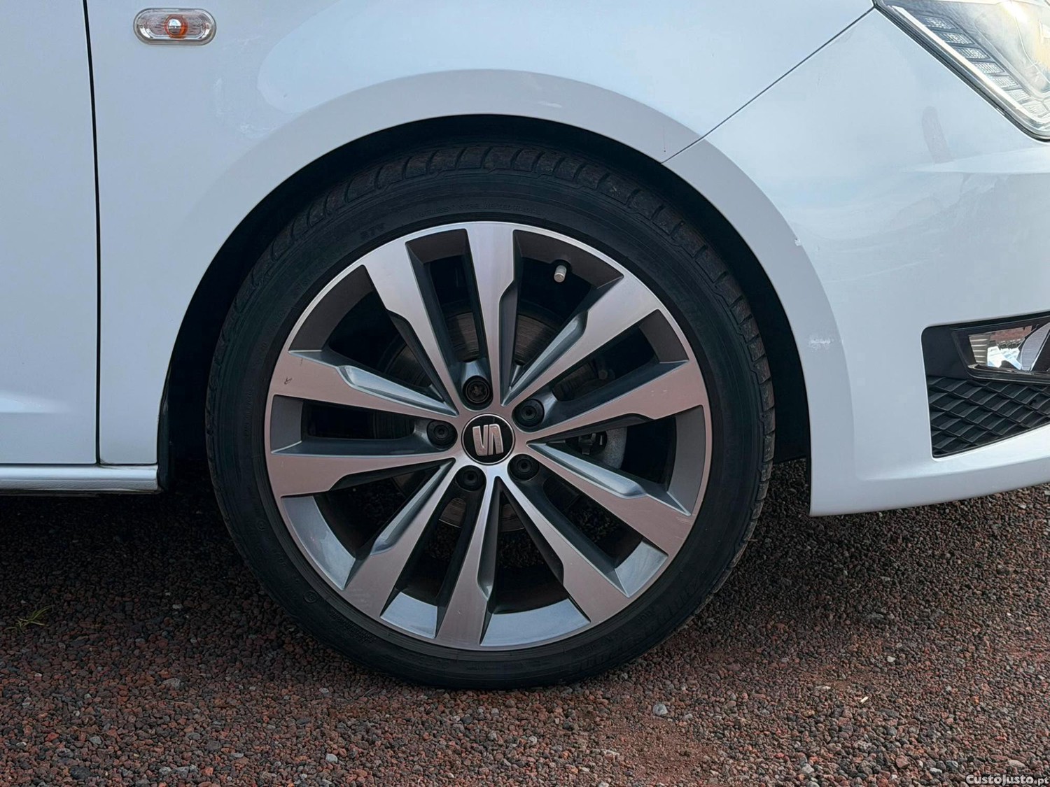 SEAT Ibiza FR 1.0 TSI 5P — fotografia 8