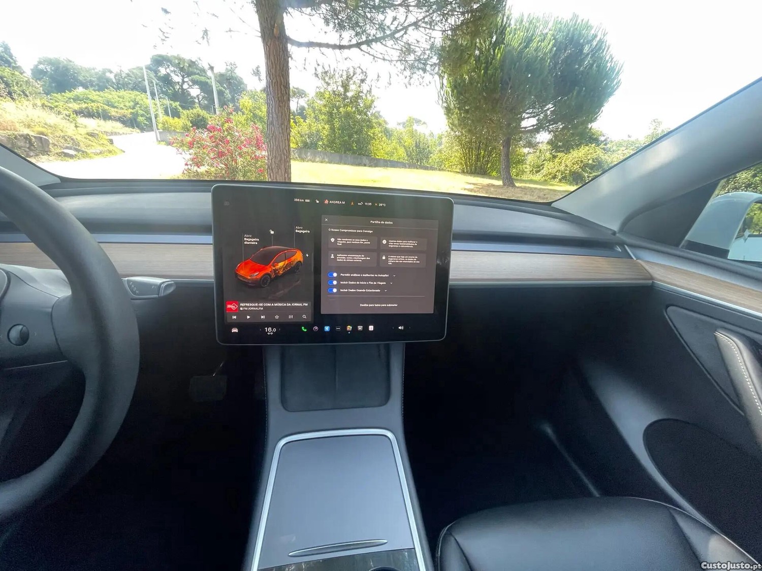 Tesla Model Y Long Range Dual Motor AWD — fotografia 5