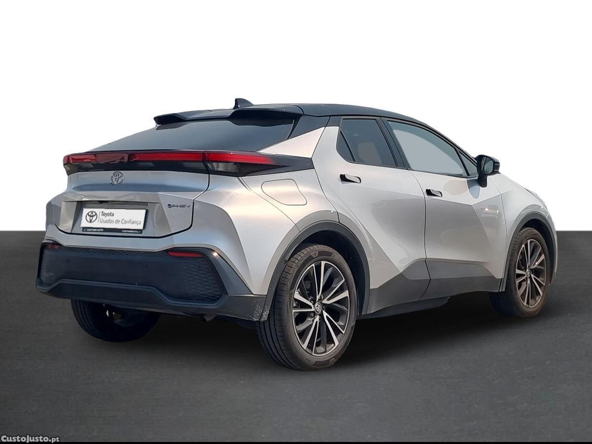 Toyota C-HR 2.0 HDF Plug-in Lounge — fotografia 3