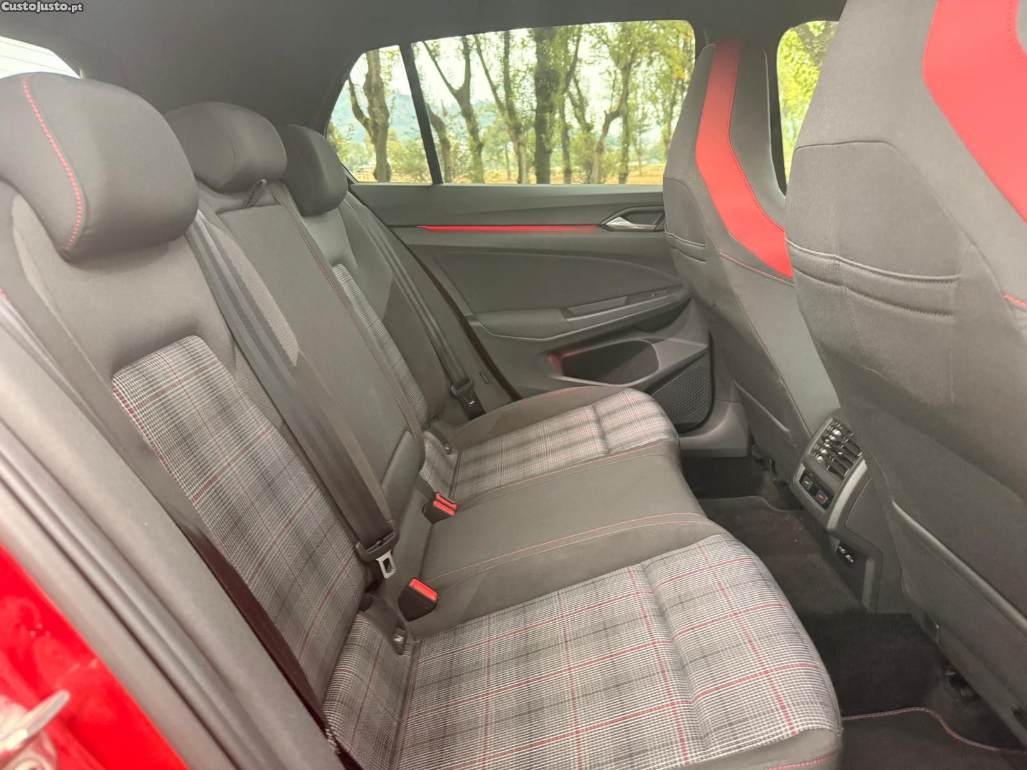 Volkswagen Golf 2.0 TSI GTI DSG — fotografia 5