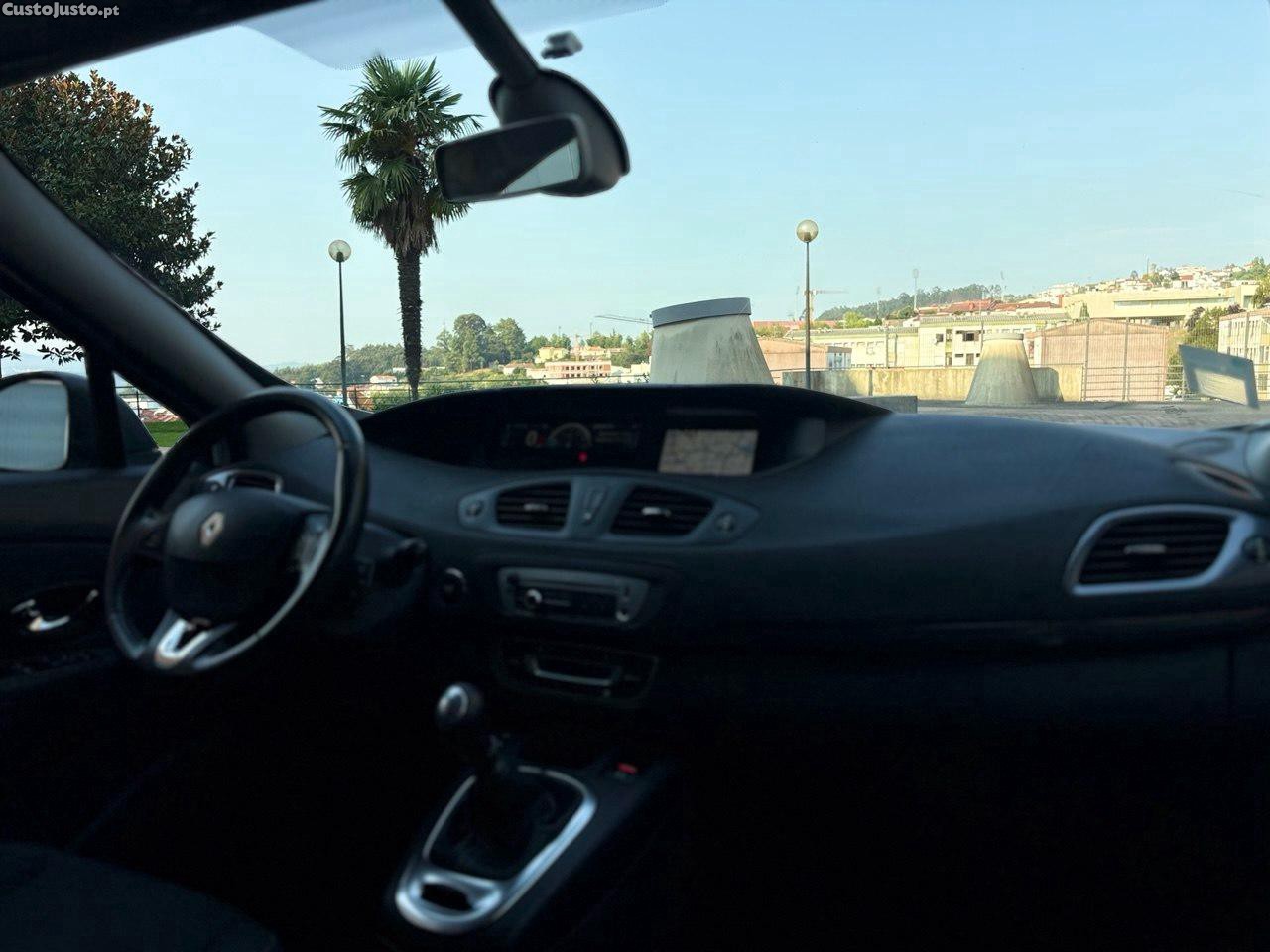 Renault Scénic Grand1.5dci Limited — fotografia 5