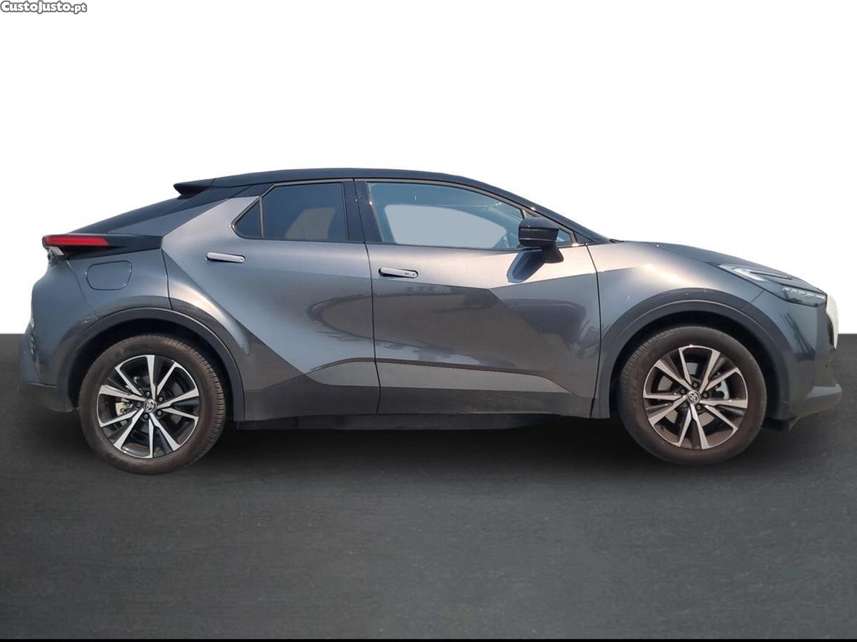 Toyota C-HR 2.0 HDF Plug-in Square Collection — fotografia 4