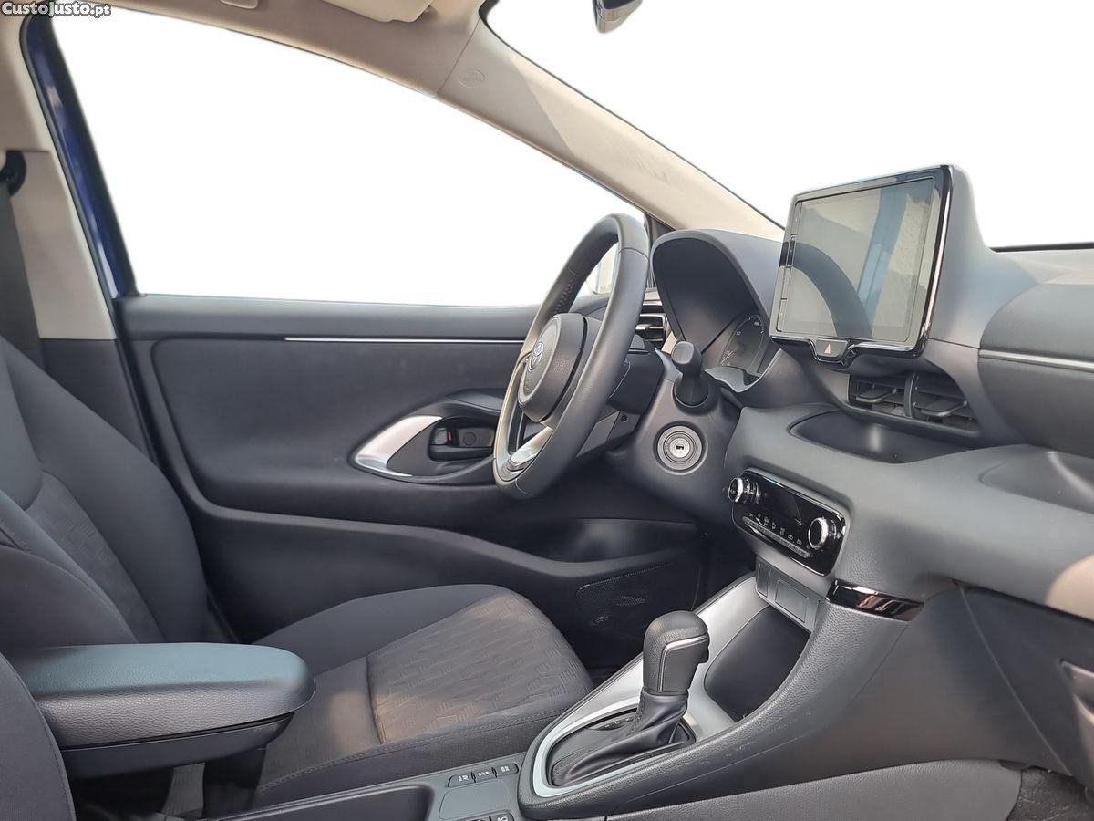 Toyota Yaris 1.5 HDF Comfort Plus — fotografia 10