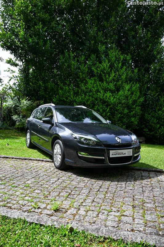 Renault Laguna 2.0 dCi Dynamique S 120g - 14 — photo 2