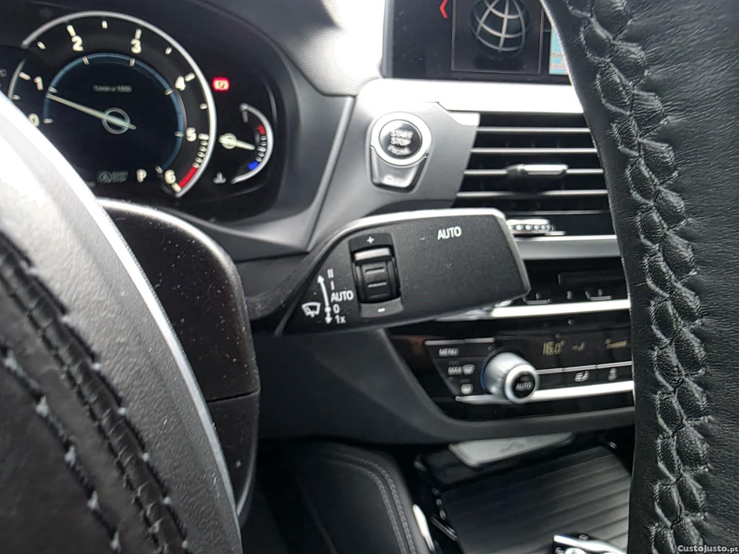 BMW X4 25 d xDrive Pack M Auto — fotografia 13