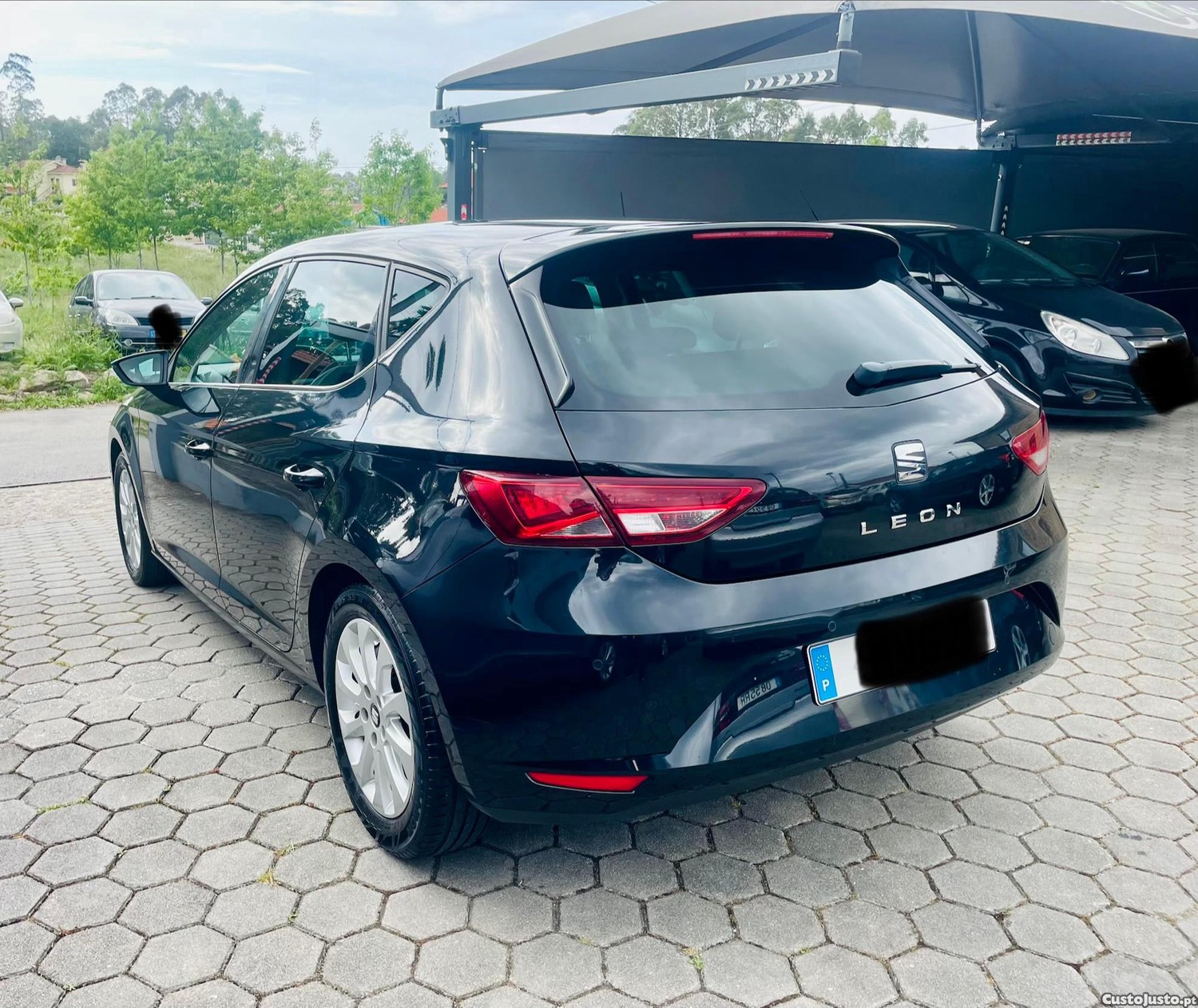 SEAT Leon 1.6 TDi Reference Ecomotive — fotografia 11