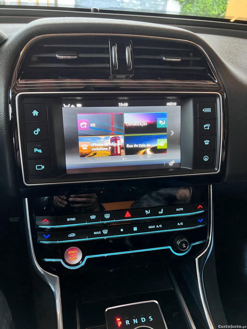 Jaguar XE Black - 17 foto 2