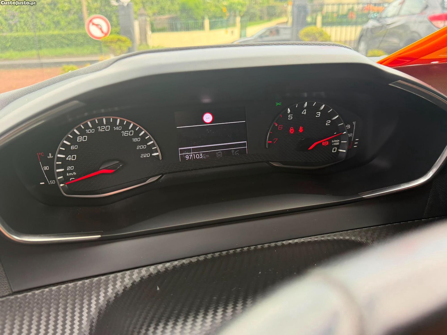 Peugeot 208 Active Pack — fotografia 4
