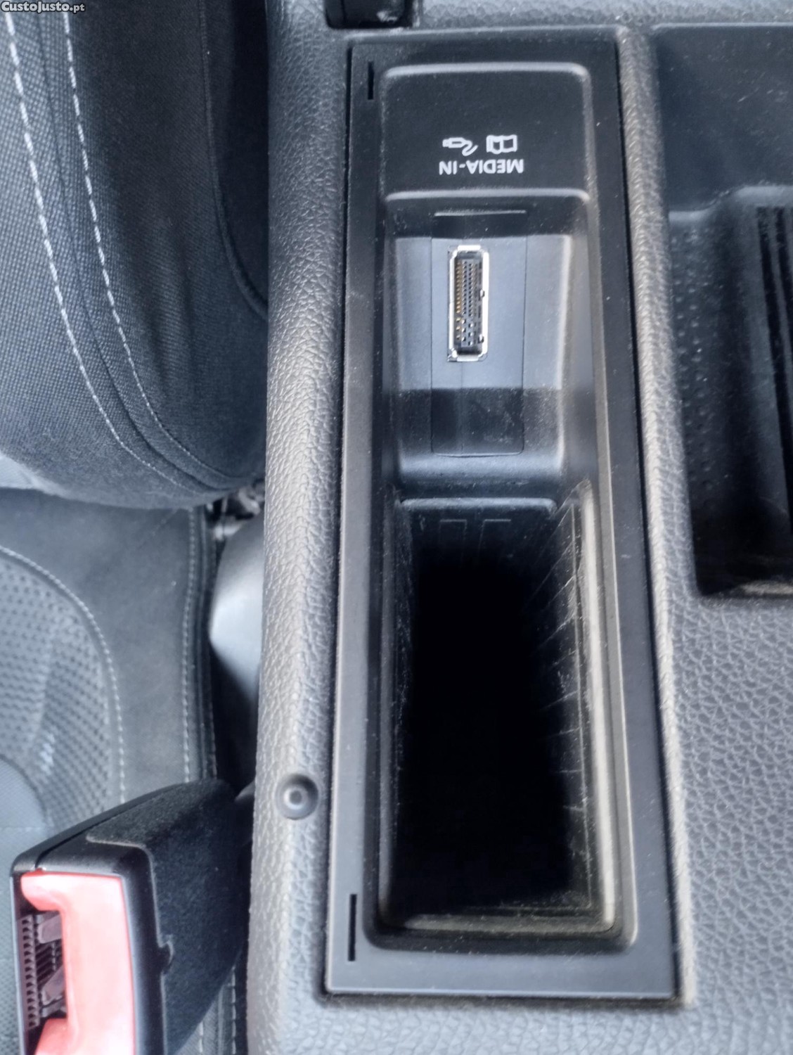 Volkswagen Scirocco 1.4 TSI (Turbo) 160cv - NACIONAL - c/ GPS - R-LINE — fotografia 6
