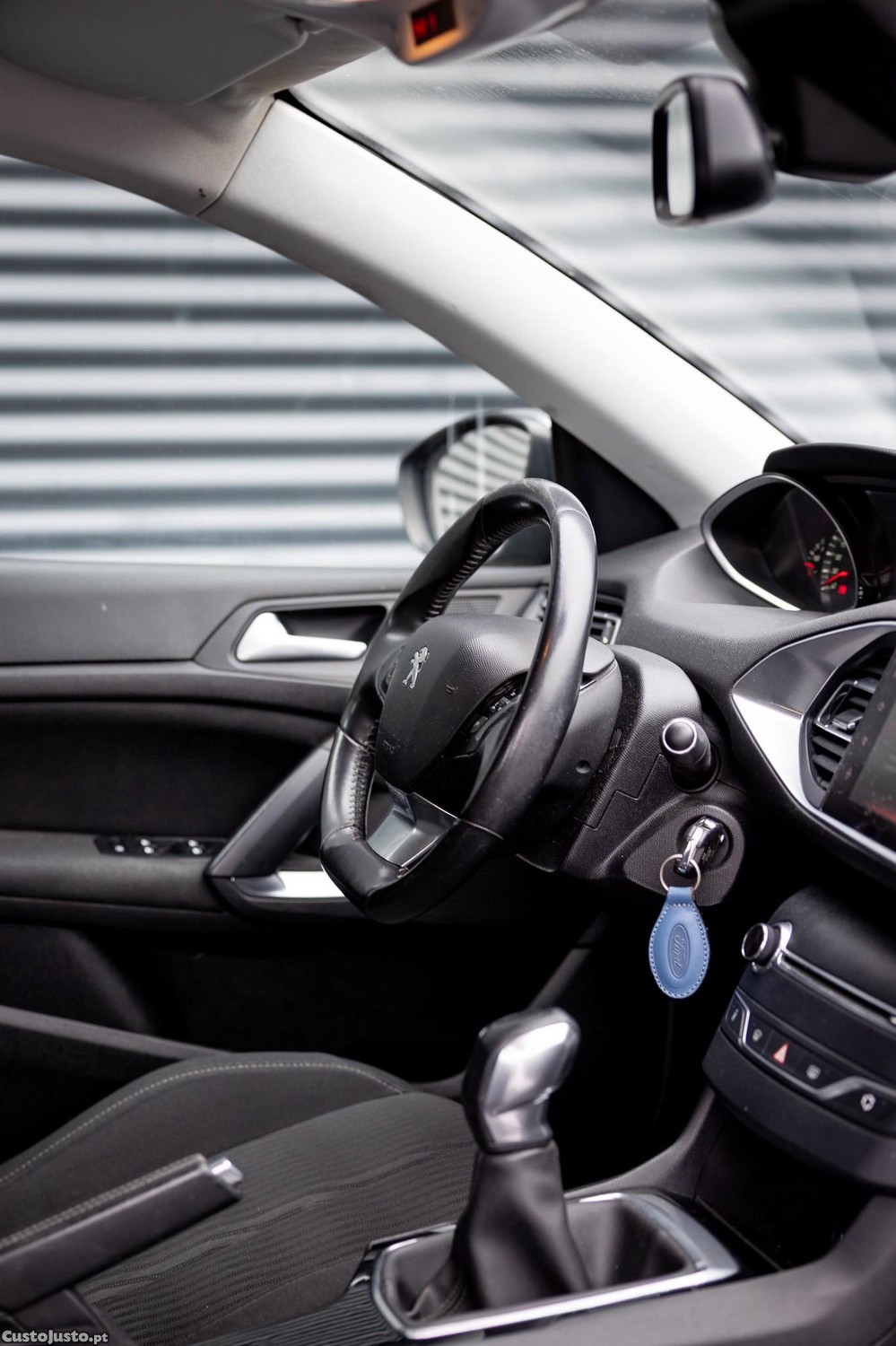 Peugeot 308 SW 1.6 BlueHDi Active — fotografia 18