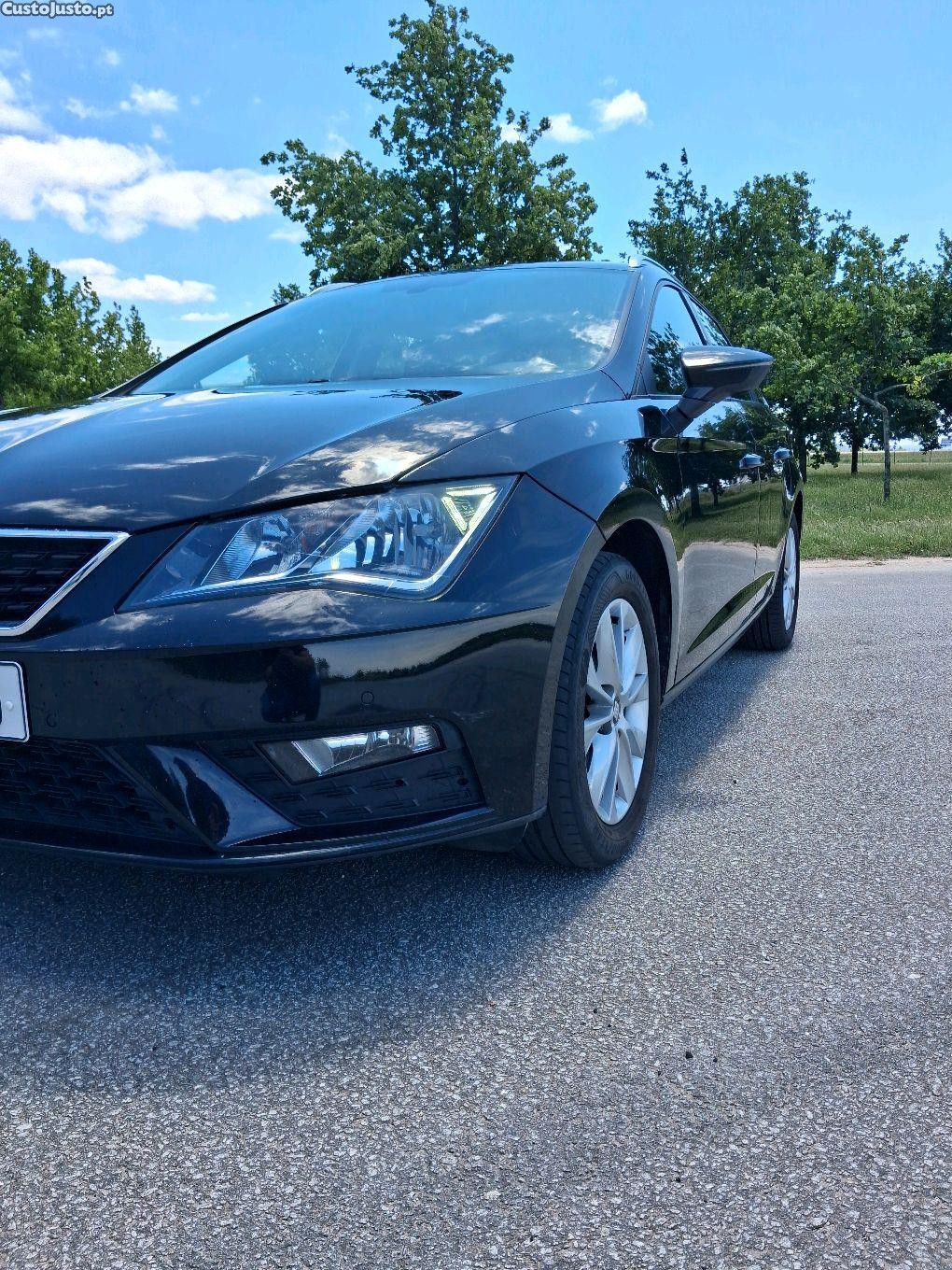SEAT Leon 5F — fotografia 11