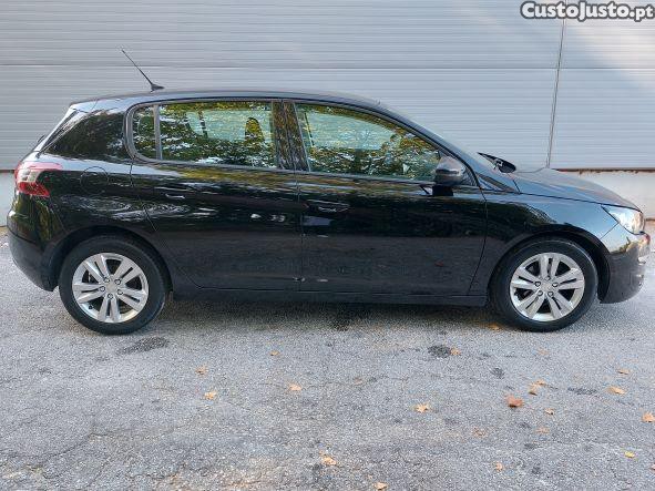 Peugeot 308 1.6 BlueHDi Active J17 — fotografia 3
