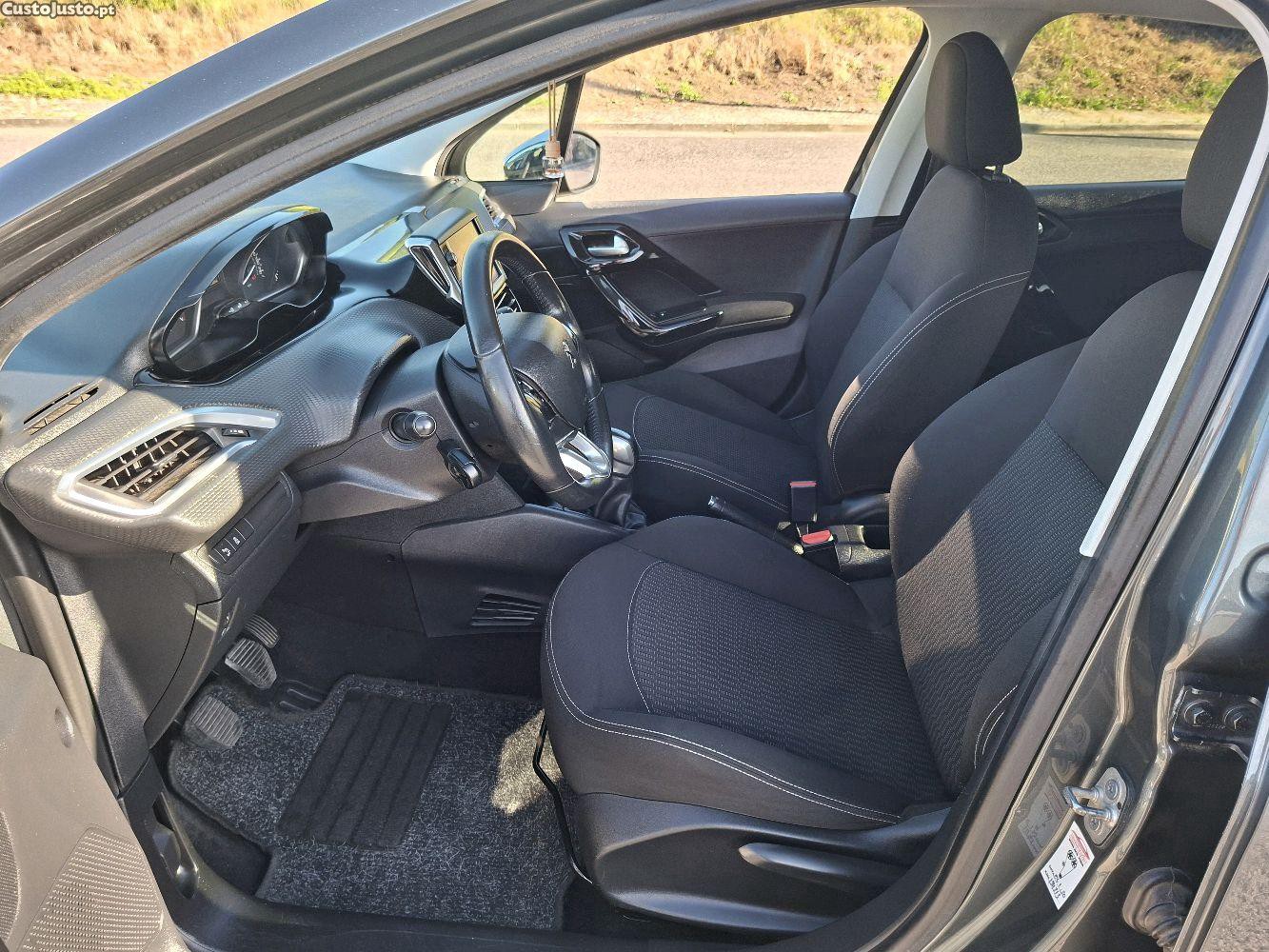 Peugeot 208 1.2 Style 2017 Estimado — fotografia 2
