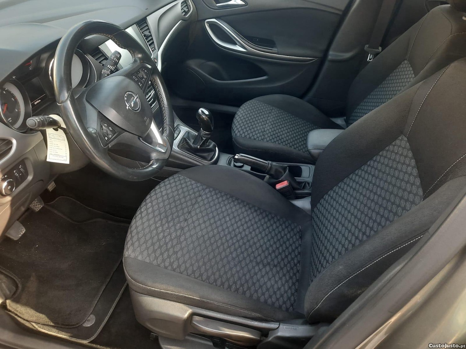 Opel Astra 1,6 cdti 110 cv Nacional — fotografia 3