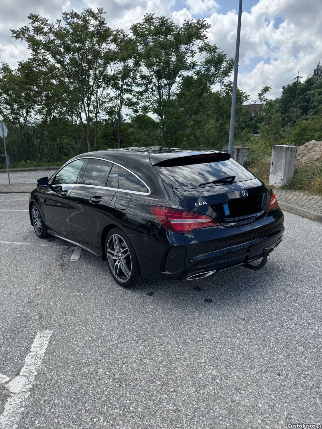 Mercedes-Benz CLA 180 SHOOTING BRAKE AMG — fotografia 3