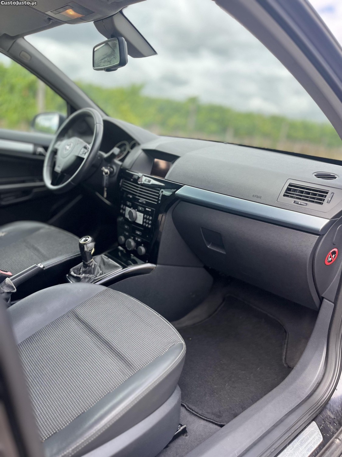 Opel Astra H 1.7CDTi — fotografia 2