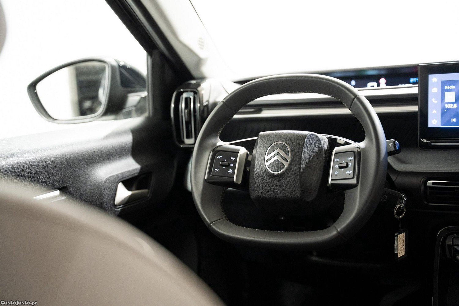 Citroën e-C3 44 kWh Autonomia Conforto Max — fotografia 19