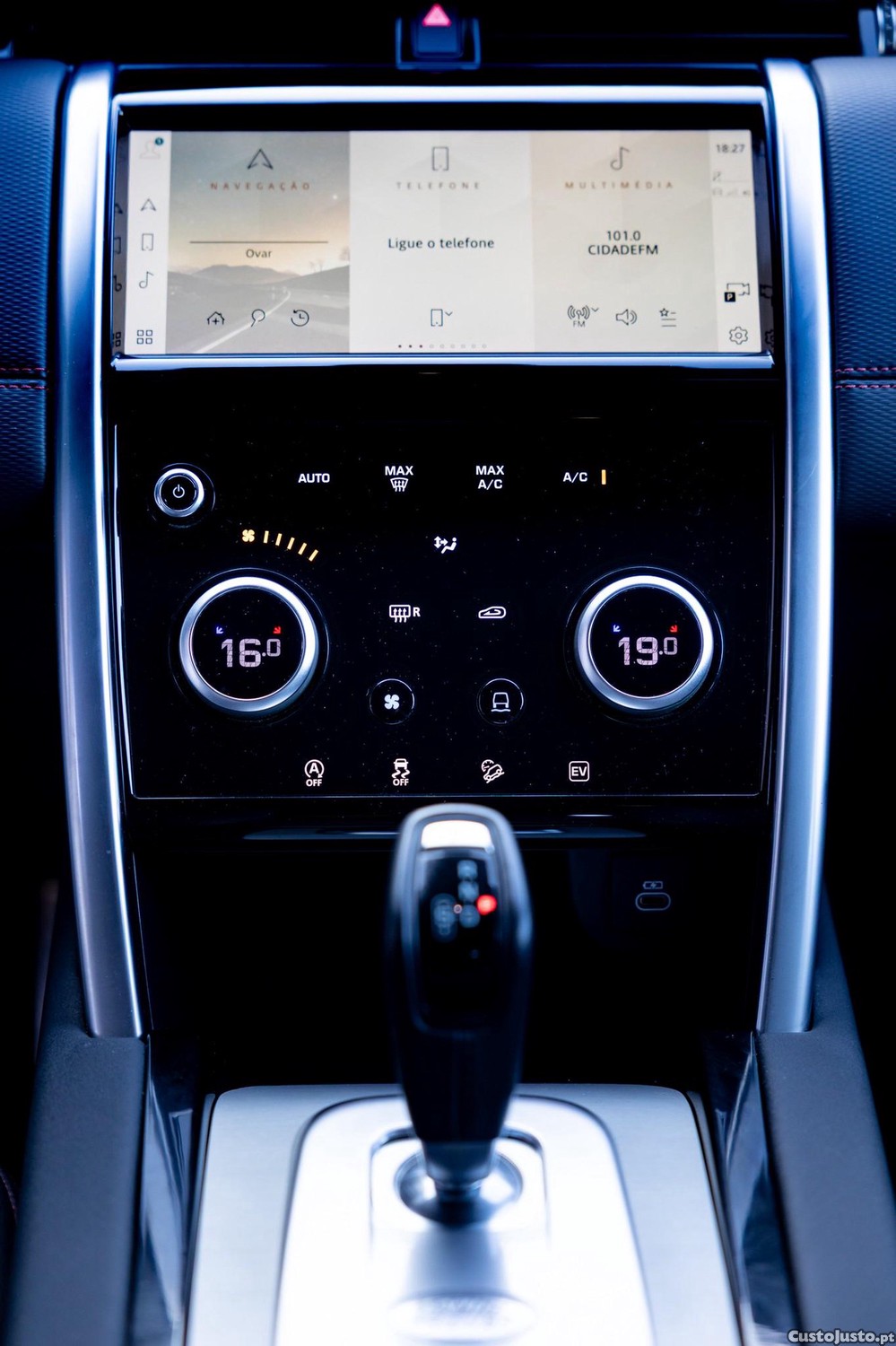 Land Rover Discovery Sport 1.5 I3 P300e AWD R-Dynamic S — fotografia 10