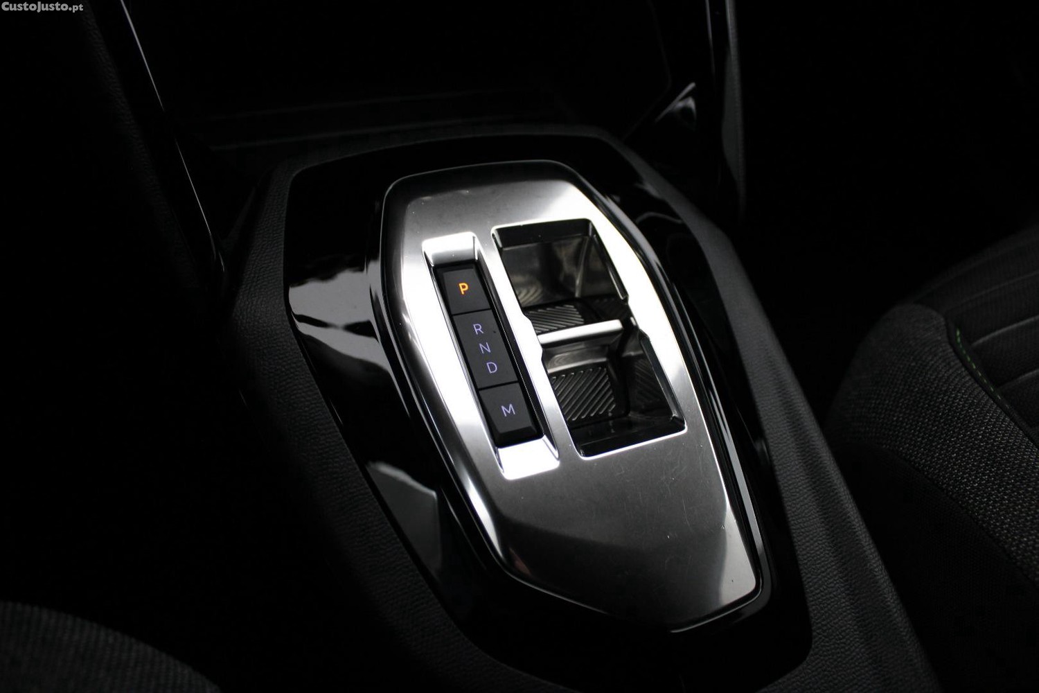 Peugeot 2008 1.5 BHDI ACTIVE (AUTO) — fotografia 9