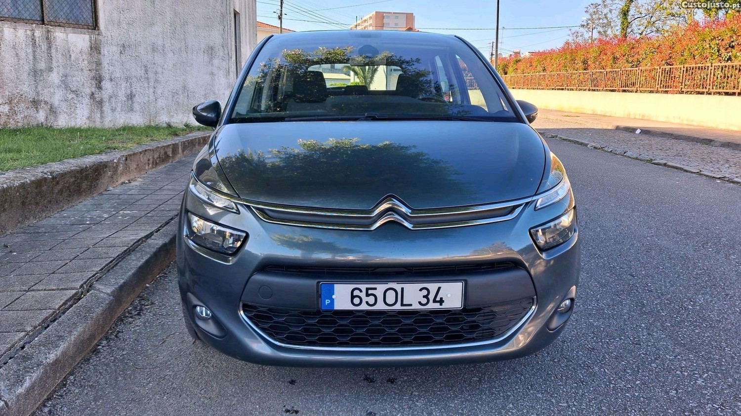 Citroën C4 Picasso 1.6 HDI 115 cv — fotografia 8