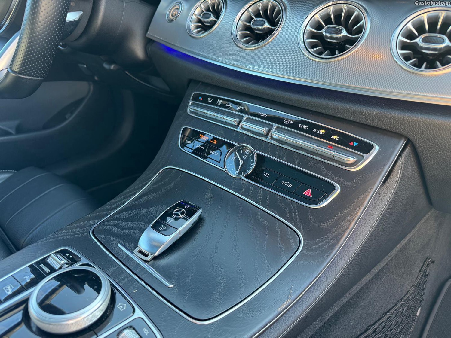 Mercedes-Benz E 220 Coupe 9G-TRONIC Line — fotografia 4