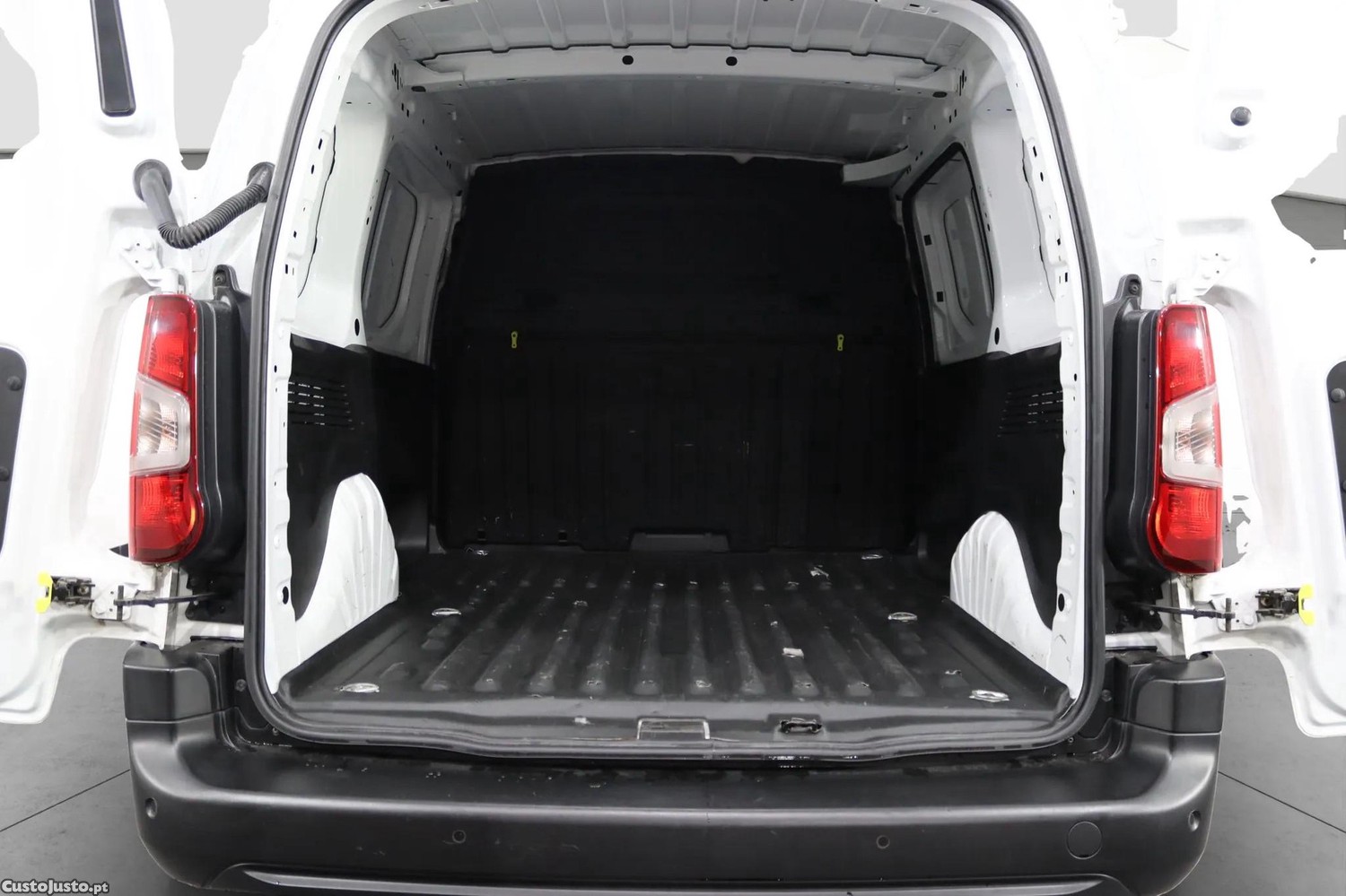 Citroën Berlingo 1.5 BlueHDi L2 EHZ EAT8 — fotografia 5
