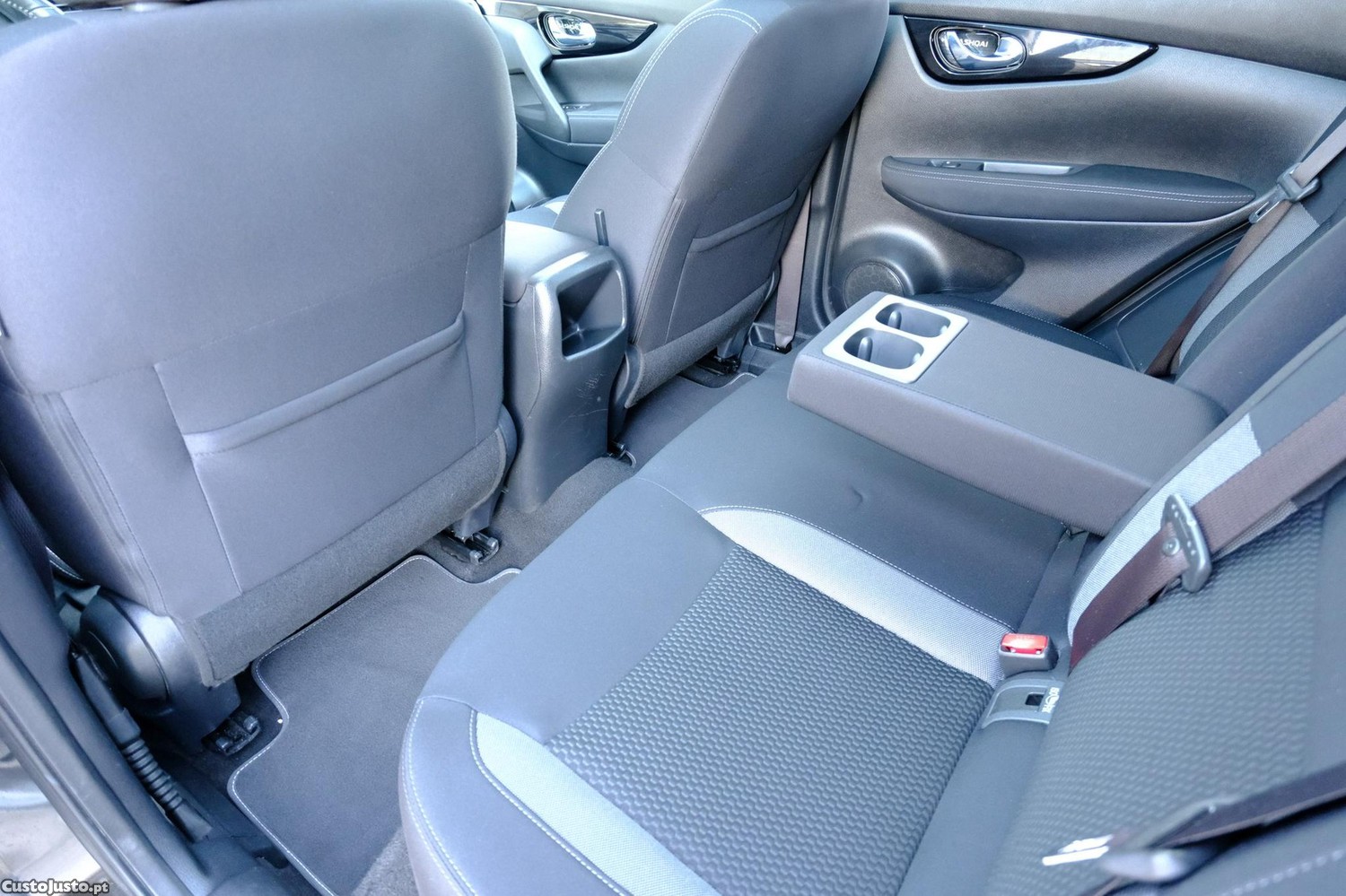 Nissan Qashqai 1.2 DIG-T AcentaConnect Xtronic — fotografia 15