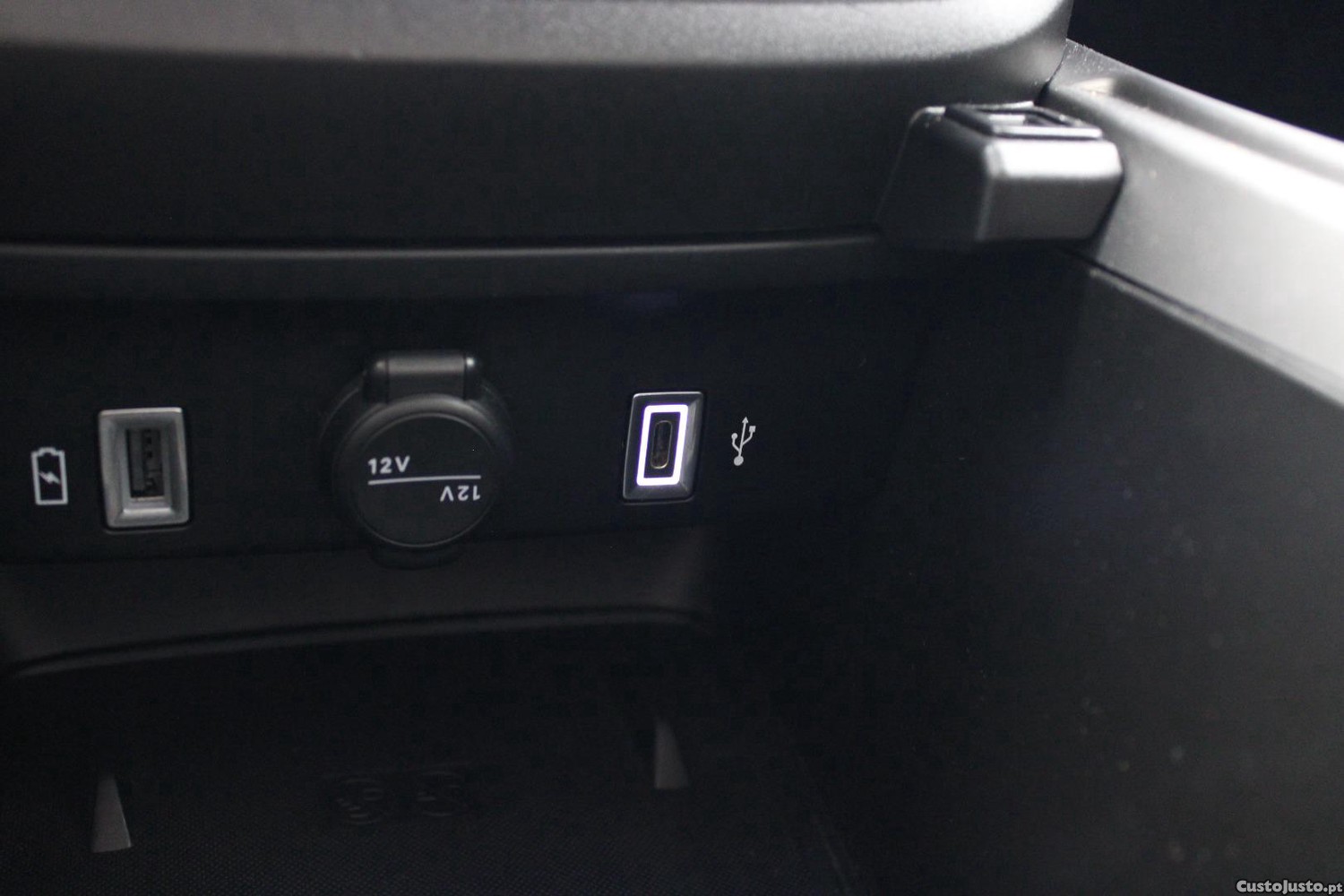 Jeep Avenger SUMMIT — fotografia 15
